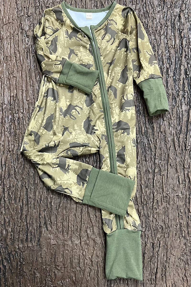 Moss green w/ wild animal printed baby romper. Fold over hands & footie. LR0505-7-AMY
